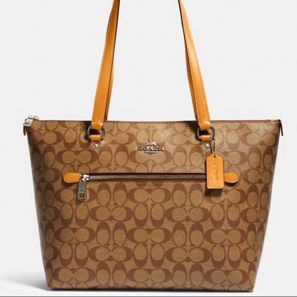 COACH GALLERY TOTE IN SIGNATURE CANVAS - Picture 1 of 11